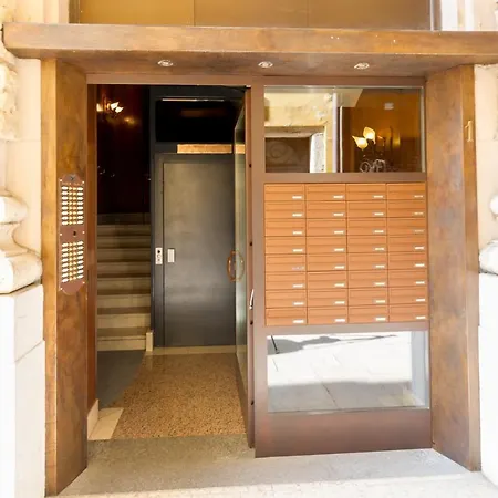 Montecchi Apartment