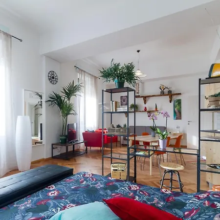 Montecchi Apartment *